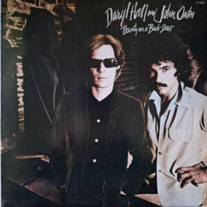Daryl Hall And John Oates ‎– Beauty On A Back Street